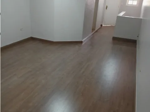 Piso Vinílico/Laminado — Ferrari Planejados